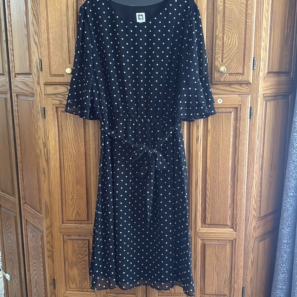 Anne Klein Black Polka Dot Dress with Flowy Sleeves and belt
